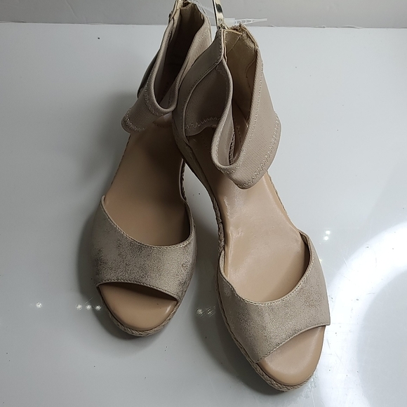 Bandolino B-Flexible Sandal wedges - Picture 5 of 6